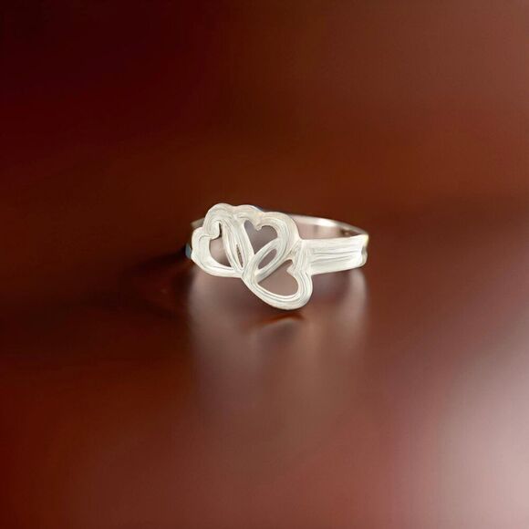 Tiffany & Co Estate Triple Heart Ring Size 6 Sterling Silver 2.2 Grams TIF809 - Picture 13 of 13